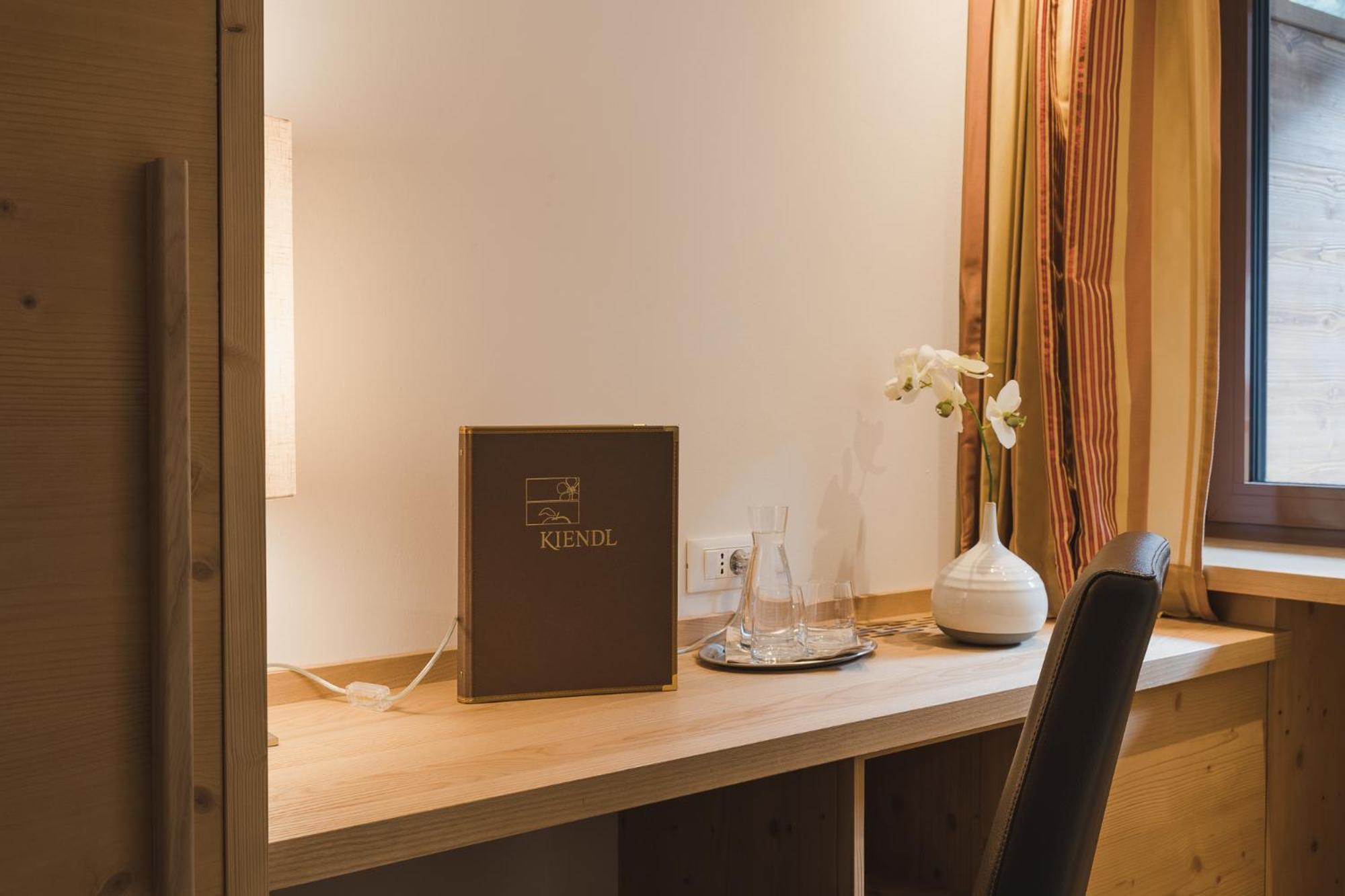 Hotel Kiendl Schenna Oda fotoğraf